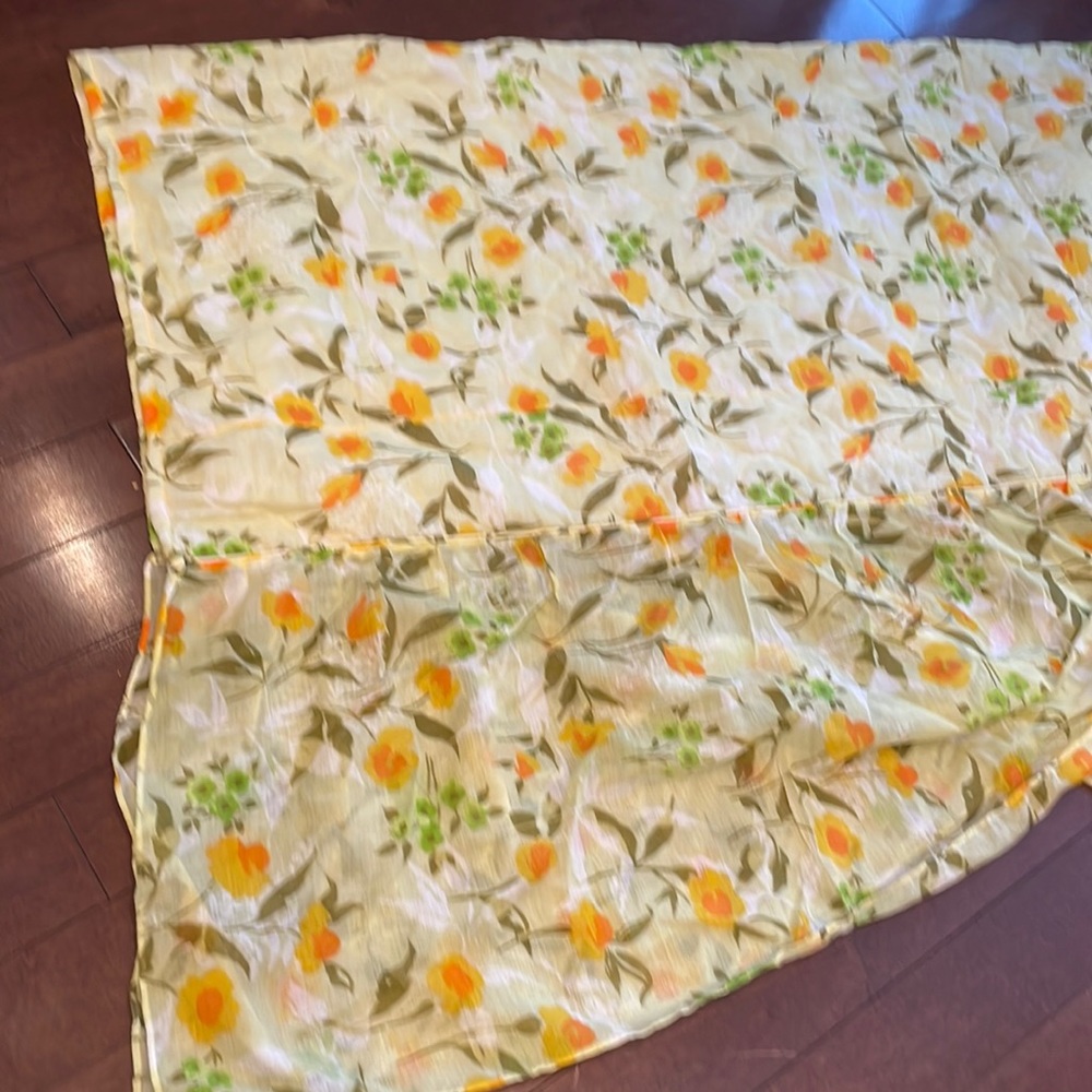 Vintage skirted Bedspread